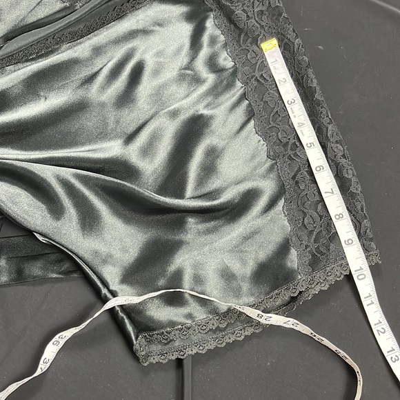 Vintage black satin lace robe size S - Picture 6 of 6